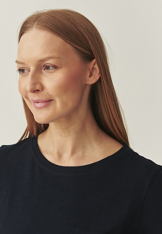 COTTON T-SHIRT WITH POCKET - DELQI COTTON T-SHIRT WITH POCKET - DELQI GRANATOWY 3