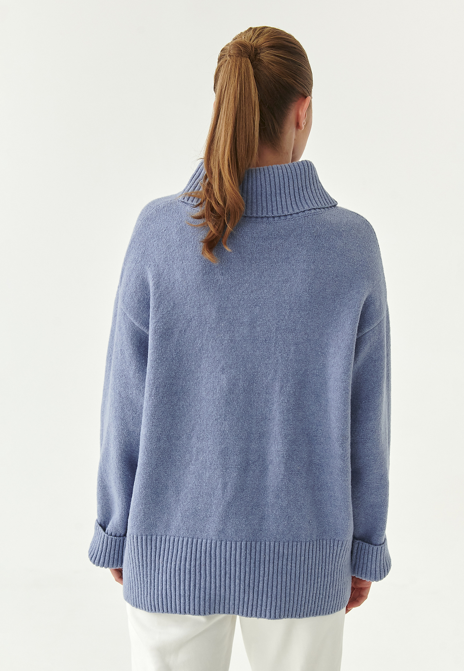 DAMSKI SWETER Z GOLFEM VELA DAMSKI SWETER Z GOLFEM VELA NIEBIESKI 81751