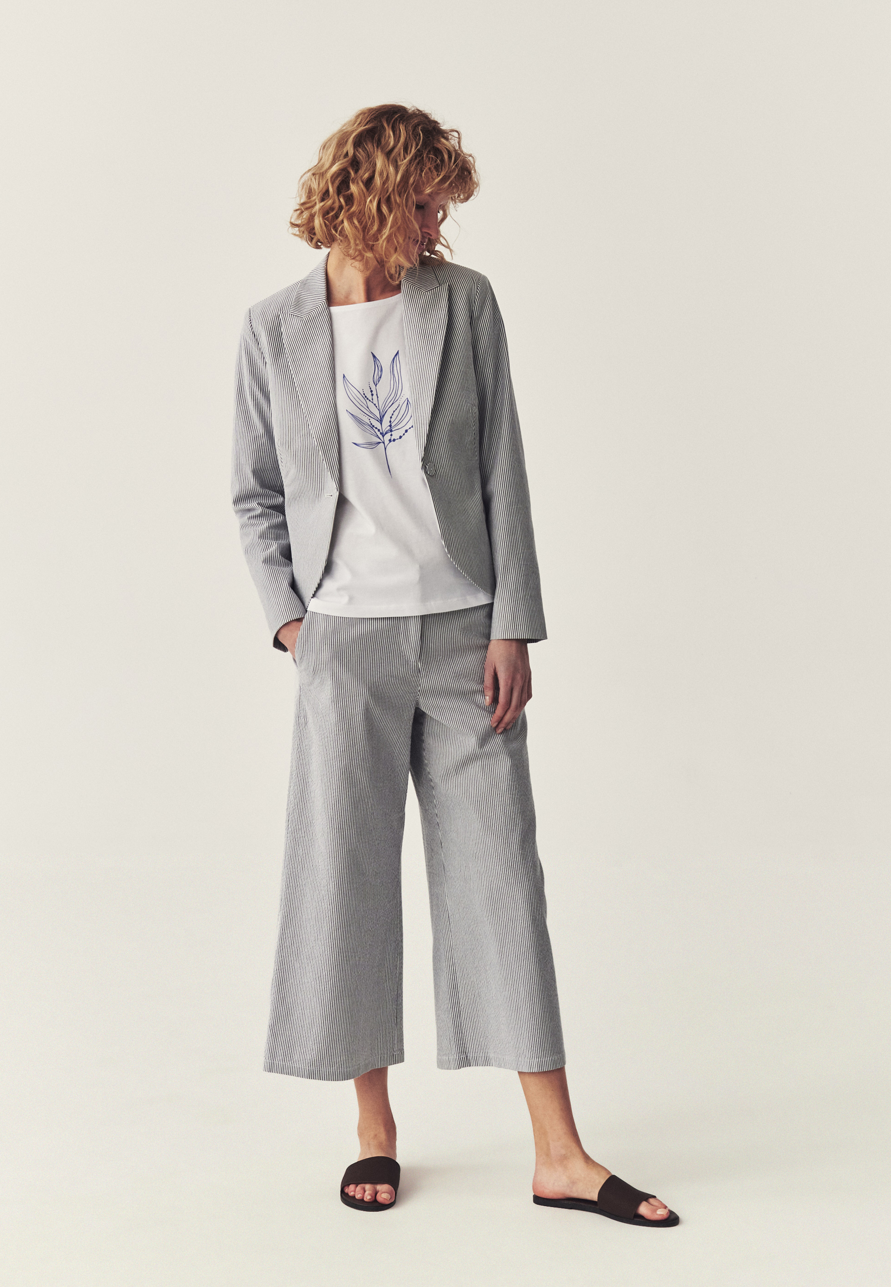 LÁTKOVÉ NOHAVICE SO ŠIROKOU NOHAVICOU – NAKO 1