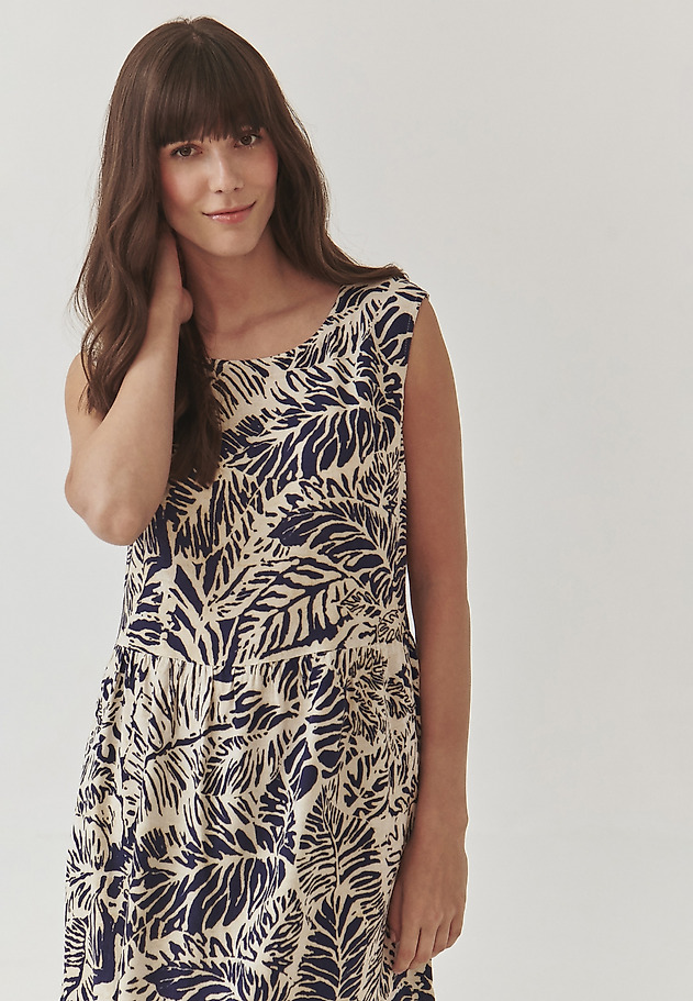 LADIES’ COMFORTABLE DRESS IN FLORAL PRINT - MATYLDA 1 LADIES’ COMFORTABLE DRESS IN FLORAL PRINT - MATYLDA 1 MULTIKOLOR 4