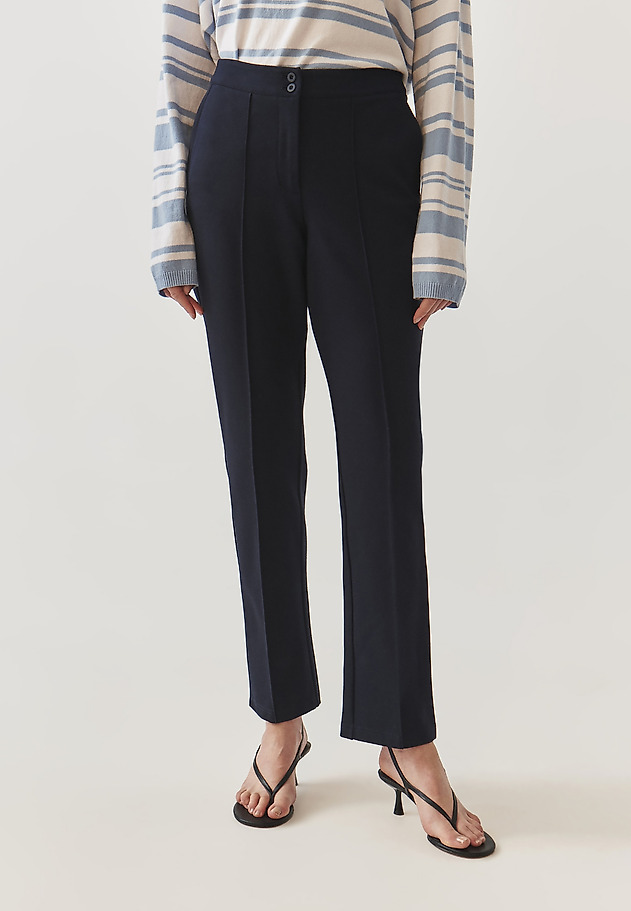 LADIES’ TROUSERS WITH TOP-STITCHED CREASE - ZIRIMI 1 LADIES’ TROUSERS WITH TOP-STITCHED CREASE - ZIRIMI 1 GRANATOWY 2