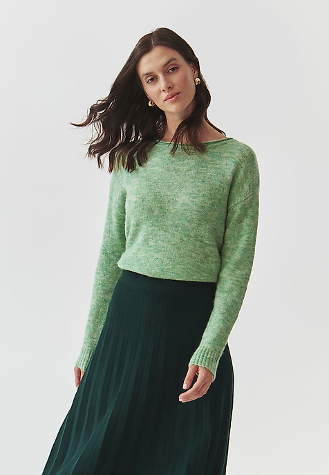 CLASSIC LADIES' JUMPER WITH BOAT NECKLINE — FLUFKO GREEN 2