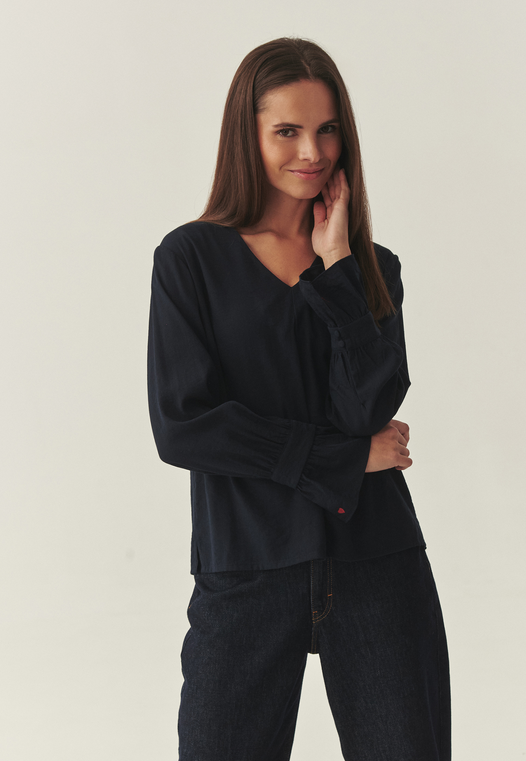 TKANINOWA BLUZKA Z HAFTEM - ENTRA GRANATOWY 2