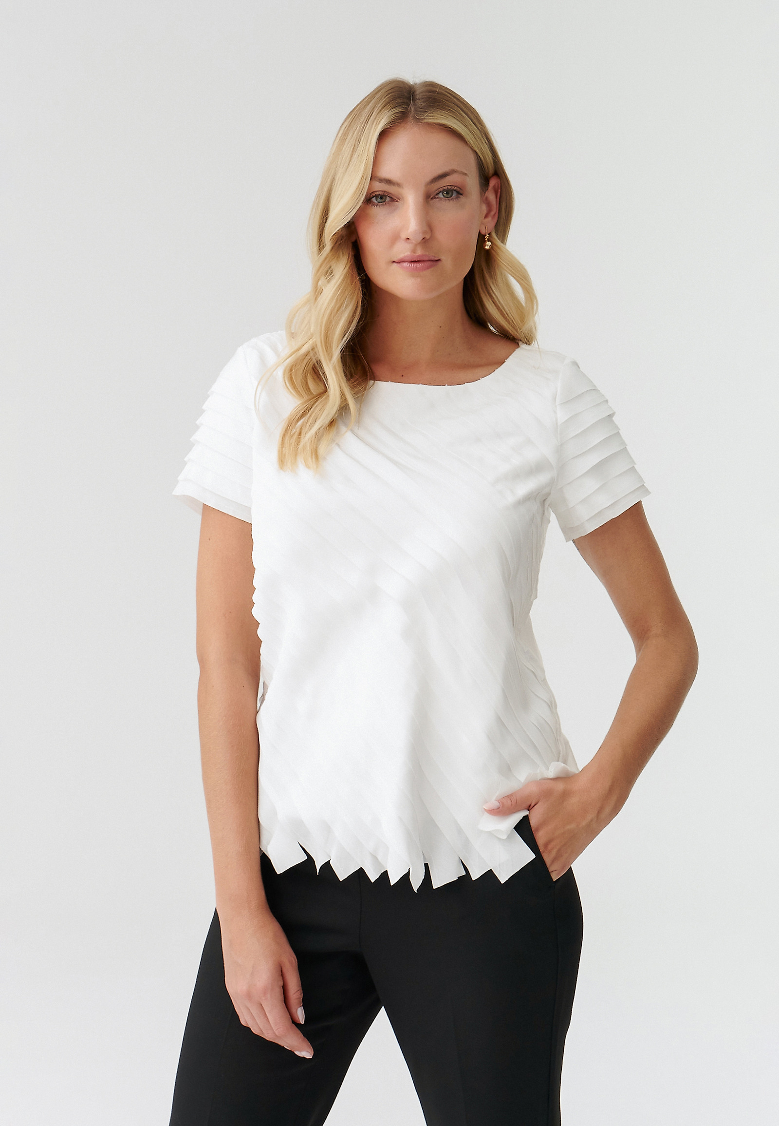 ELEGANTNA ŽENSKA BLUZA S KRATKIMI ROKAVI NAKO ELEGANTNA ŽENSKA BLUZA S KRATKIMI ROKAVI NAKO ECRU 93826