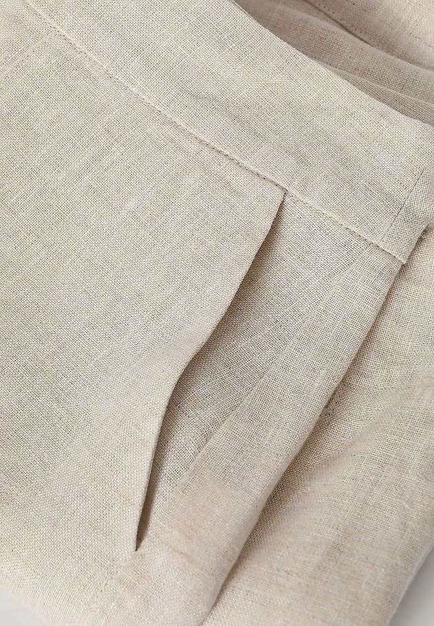 LADIES’ LINEN SHORTS WITH COCONUT BUTTON - ERIO LADIES’ LINEN SHORTS WITH COCONUT BUTTON - ERIO BEIGE 5
