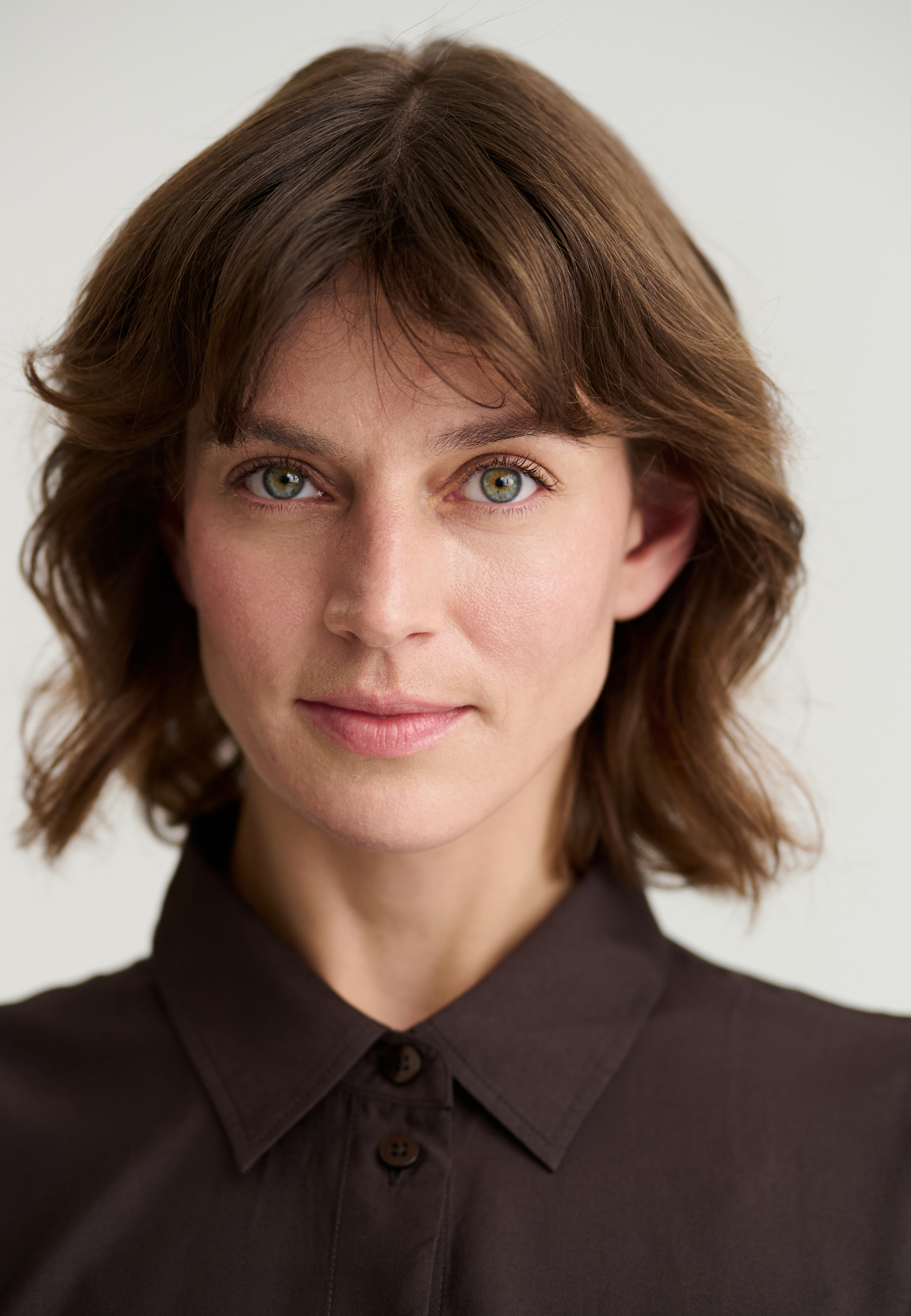 LUŹNA KOSZULA Z WISKOZĄ - IGA