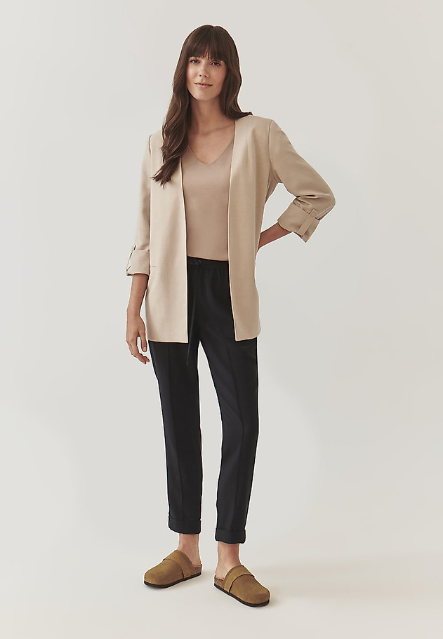 LADIES’ BLAZER WITH ROLLED-UP SLEEVES - LEMARIA LADIES’ BLAZER WITH ROLLED-UP SLEEVES - LEMARIA BEŻOWY 2