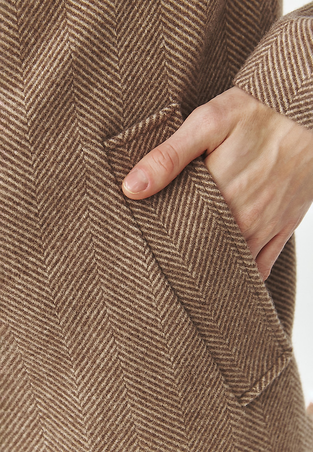 LADIES' HERRINGBONE FABRIC COAT — SEWRO LADIES' HERRINGBONE FABRIC COAT — SEWRO BEŻOWY 6