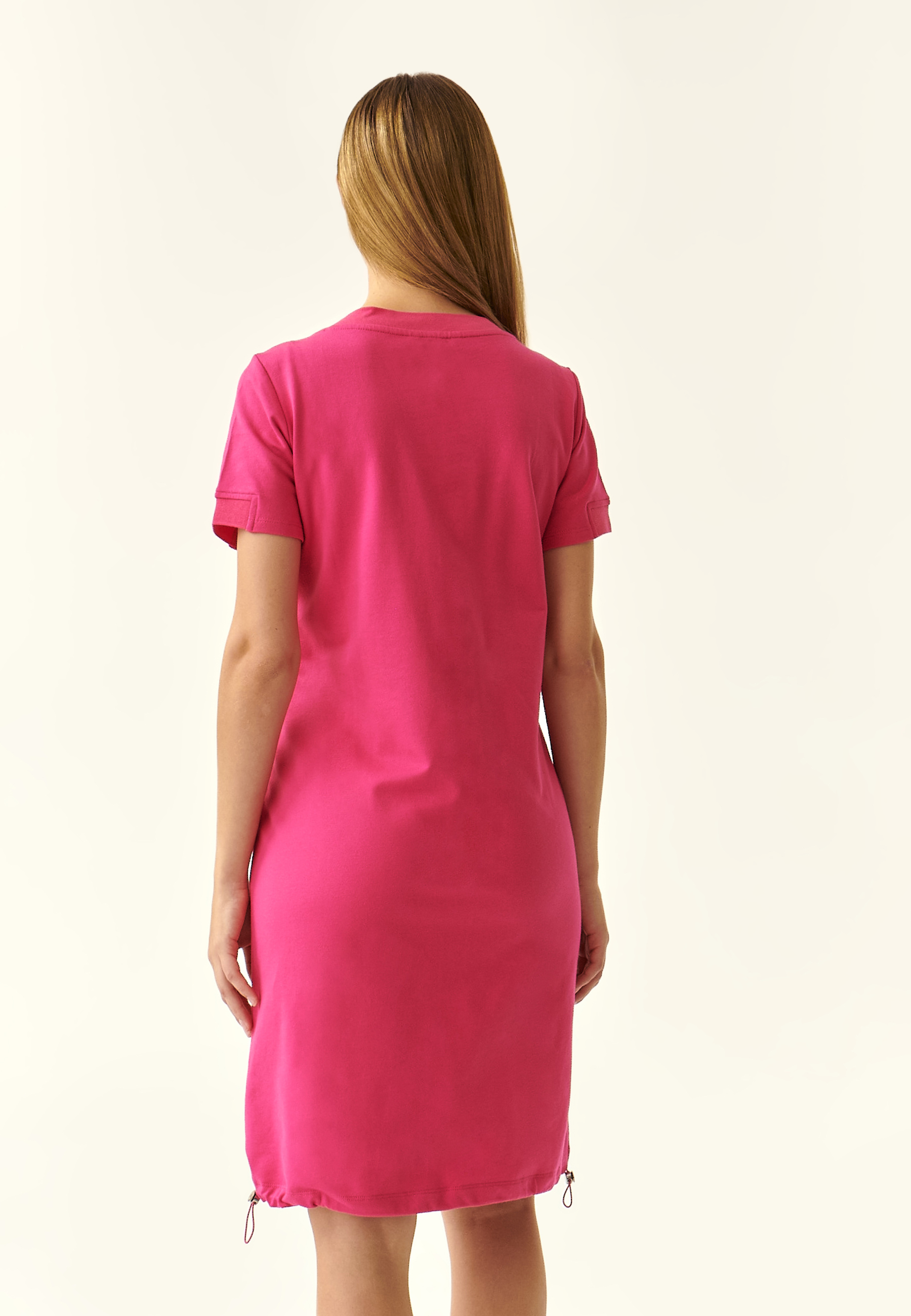 ROCHIE TRICOTATĂ CU MÂNECI SCURTE NAJESTI ROZ 2