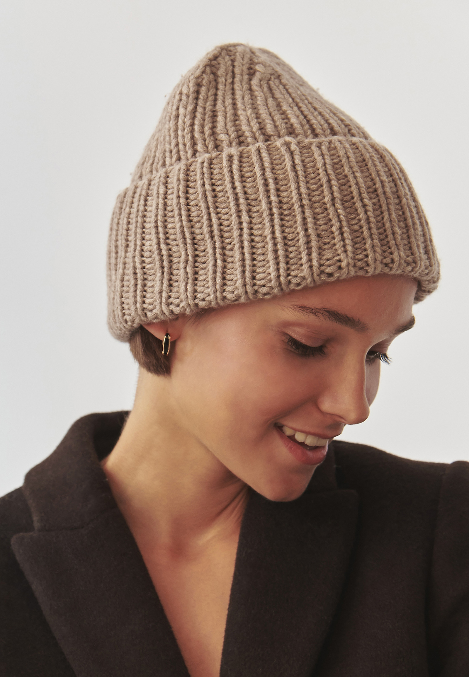 PLETENÁ ČIAPKA S VLNOU A KAŠMÍROM – MOLINDA PLETENÁ ČIAPKA S VLNOU A KAŠMÍROM – MOLINDA BÉŽOVÁ 100763