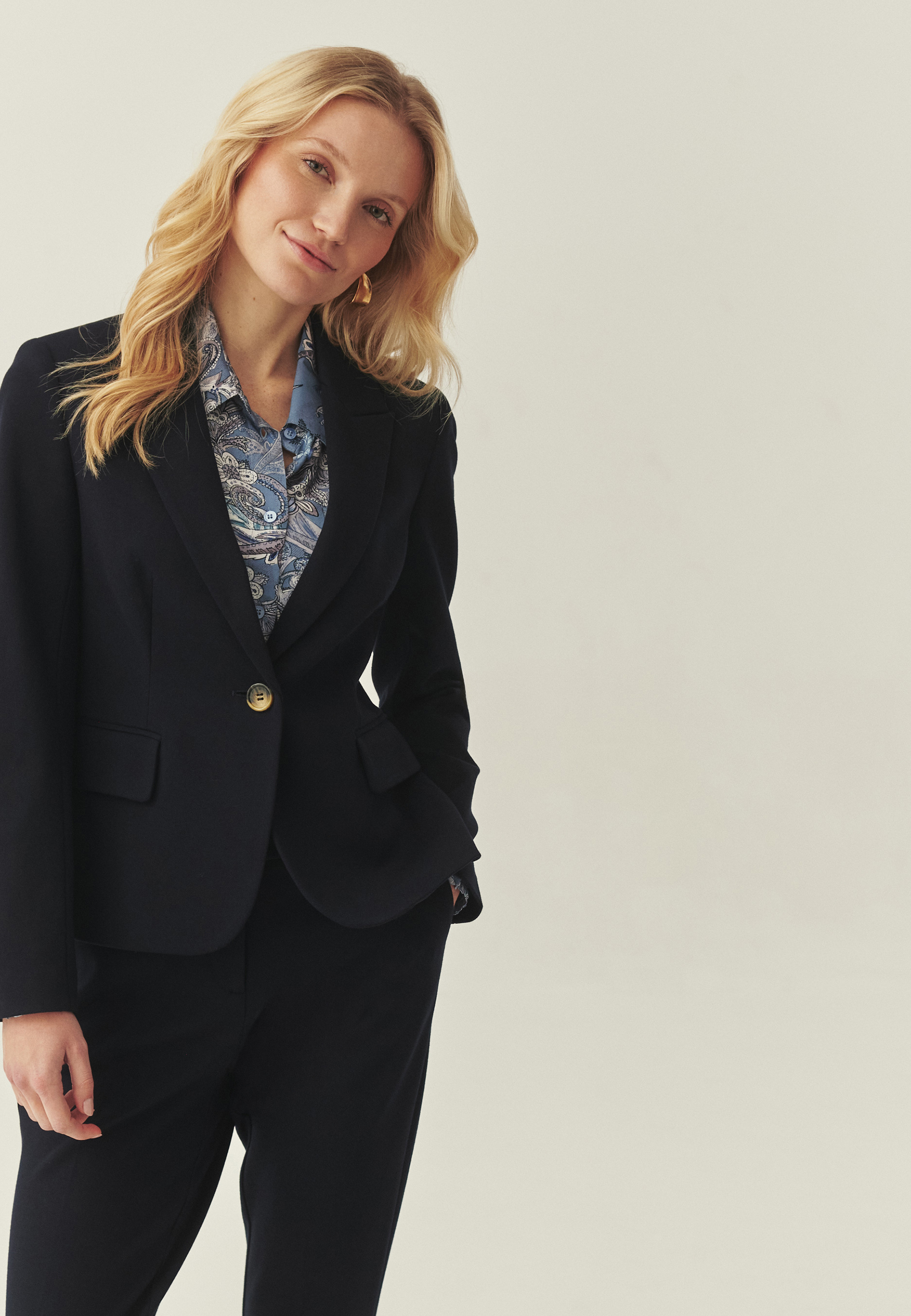 DZIANINOWY ŻAKIET DAMSKI - NESSA 1