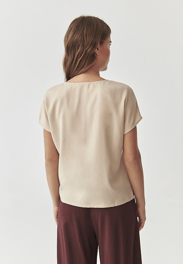 LADIES’ BLOUSE WITH V-SHAPED NECKLINE - SIRO LADIES’ BLOUSE WITH V-SHAPED NECKLINE - SIRO BEŻOWY 4