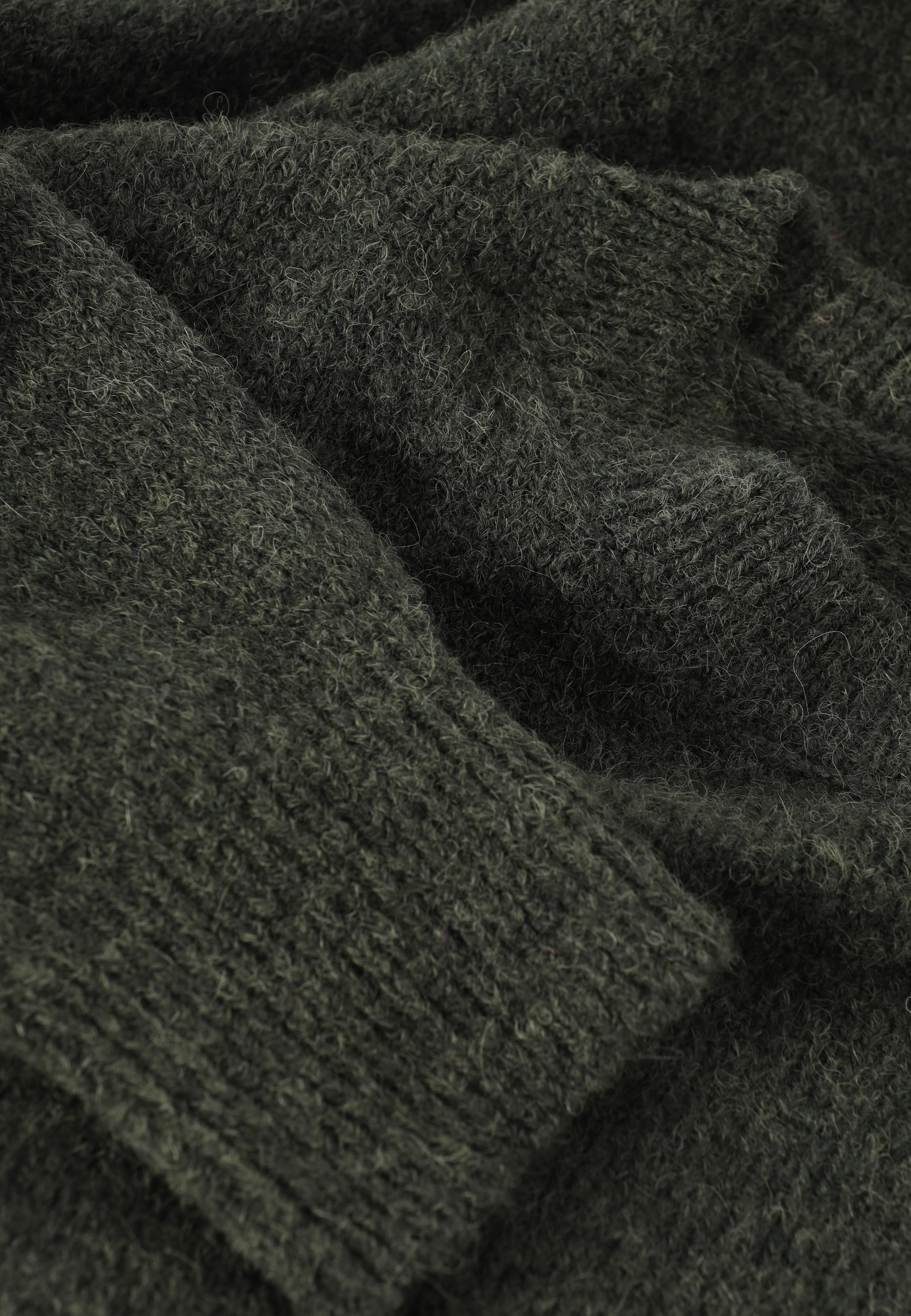 VOLNEN IN ALPAKIN JOPIC - NELL ZELENA 2