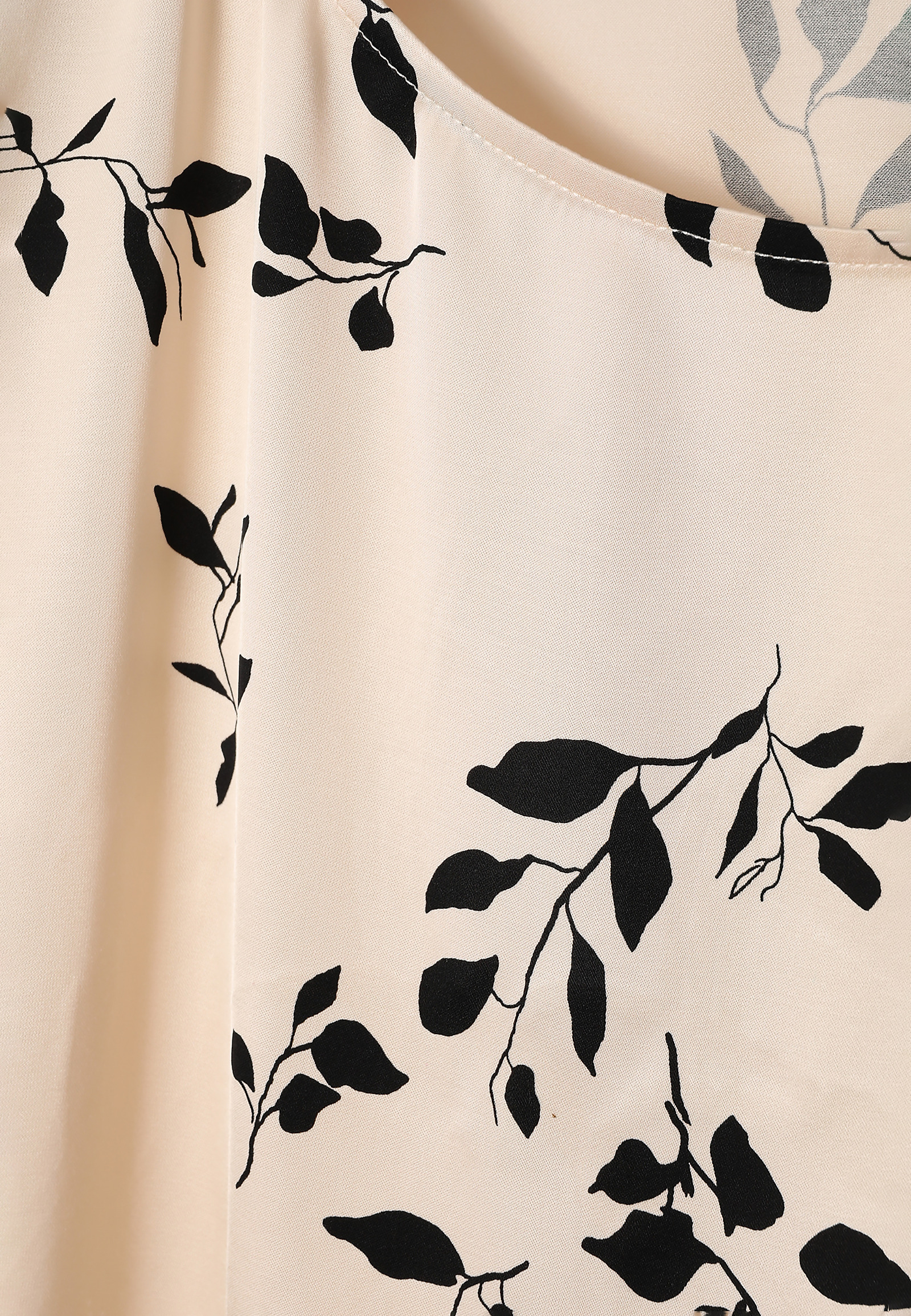 BLUZA Z VZORCEM IZ VISKOZNEGA SATENA - OMA 1 BLUZA Z VZORCEM IZ VISKOZNEGA SATENA - OMA 1 VEČBARVNA 104691