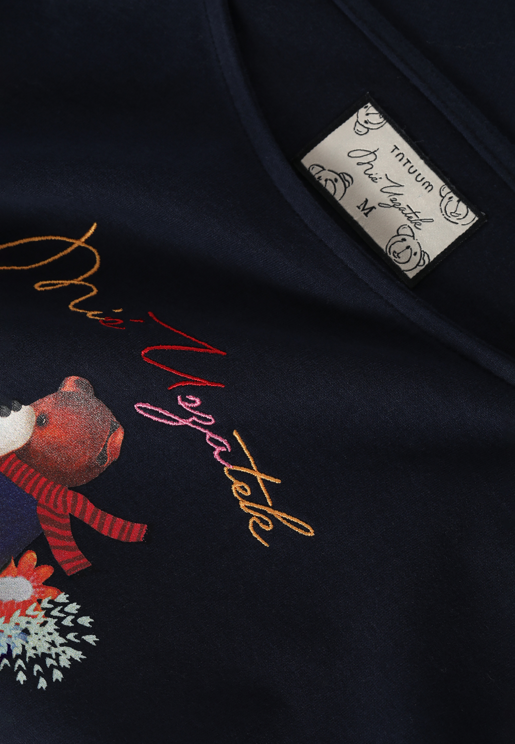 PRILEGNJENA ŽENSKA MAJICA Z TEDDIE MEDVEDKOM MIKAJANA 1 TEMNO MODRA 2