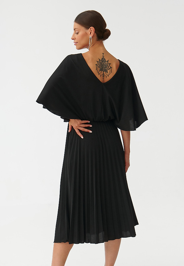 ROCHIE DIN TRICOT METALIZAT, CU PLIURI GAJA ROCHIE DIN TRICOT METALIZAT, CU PLIURI GAJA NEGRU 3