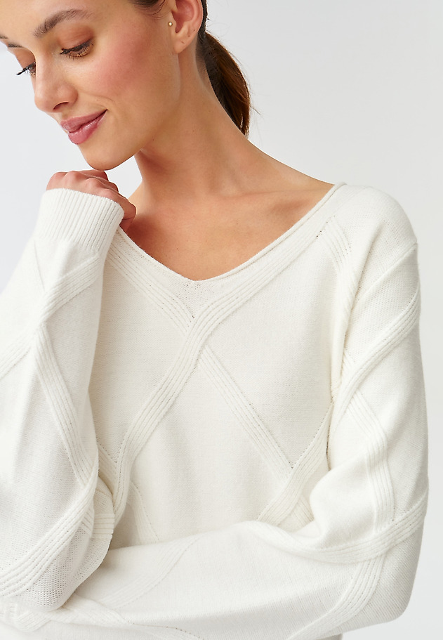 LADIES’ SWEATER WITH DIAMOND PATTERN BUMO LADIES’ SWEATER WITH DIAMOND PATTERN BUMO ECRU 1