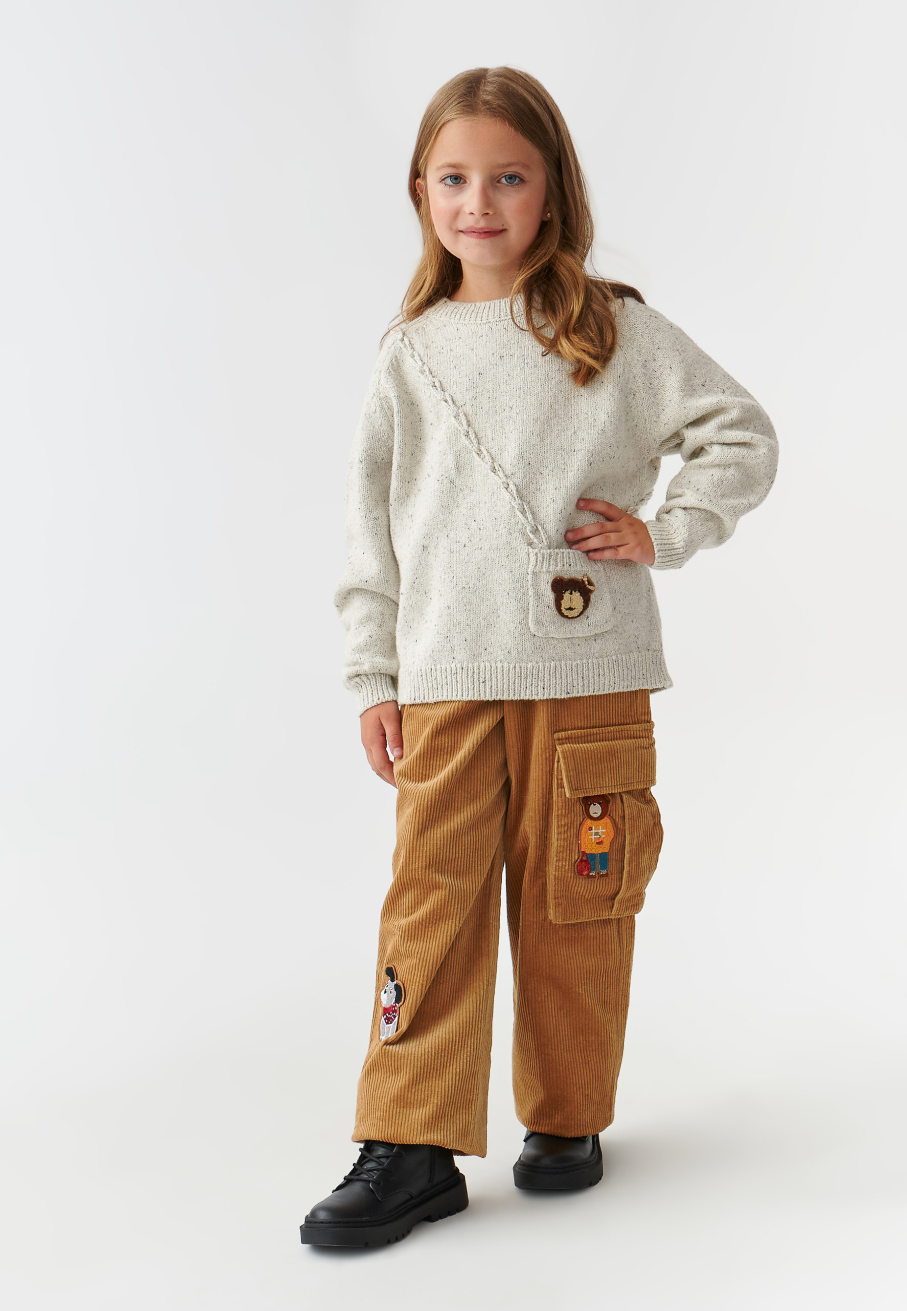 SWETER DZIECIĘCY Z NASZYWKĄ Z MISIEM USZATKIEM MASKOTA KIDS BEŻOWY 2