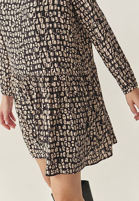 ŠATY Z VISKÓZY S ORIGINÁLNYM DIZAJNOM - MARLI HNEDÁ 2