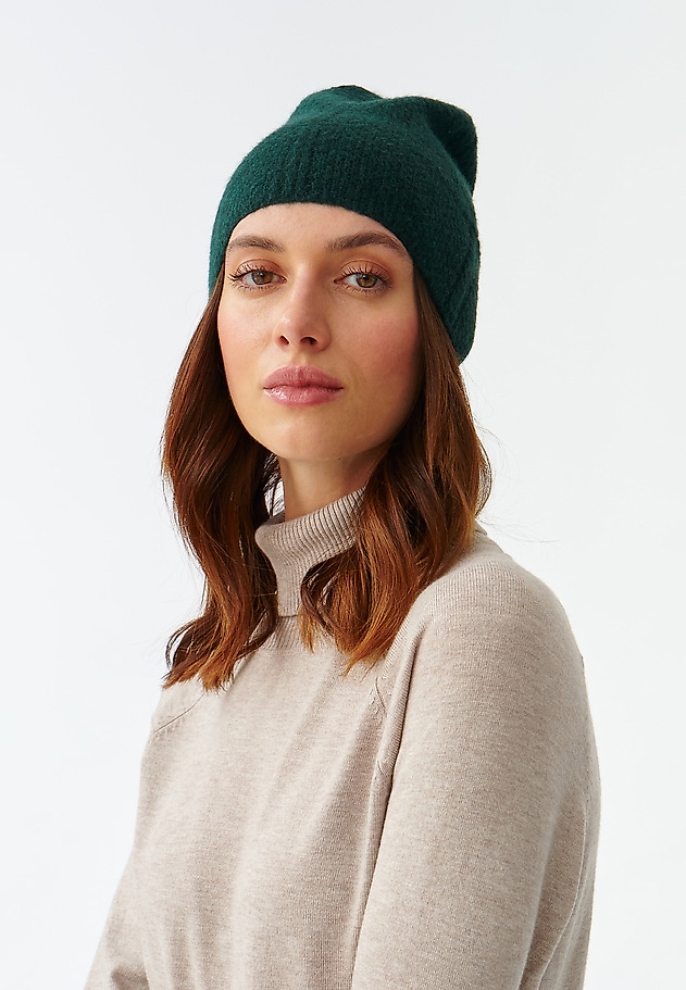 LADIES’ KNITTED BEANIE MOKA LADIES’ KNITTED BEANIE MOKA ZIELONY 1