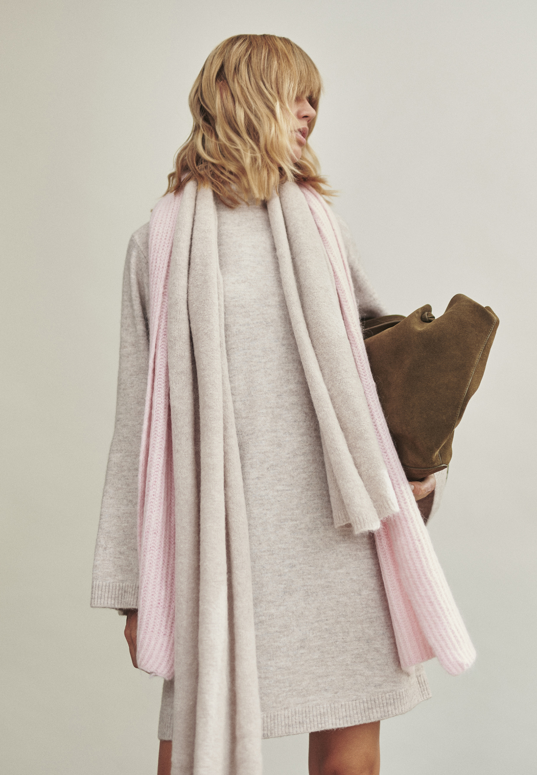 KLASYCZNY SZALIK Z WEŁNĄ I ALPAKĄ - NUVASSA BEŻOWY 2