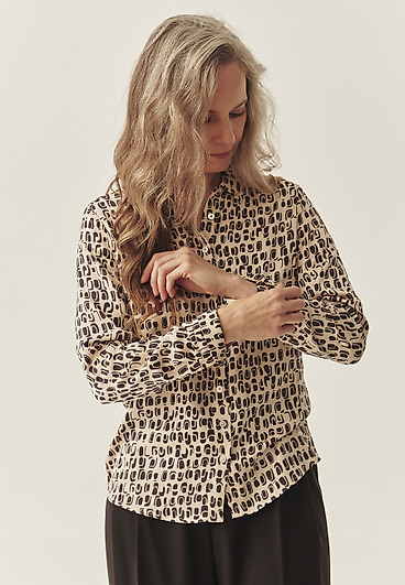 SATYNOWA KOSZULA Z AUTORSKIM WZOREM - NIKA SATYNOWA KOSZULA Z AUTORSKIM WZOREM - NIKA