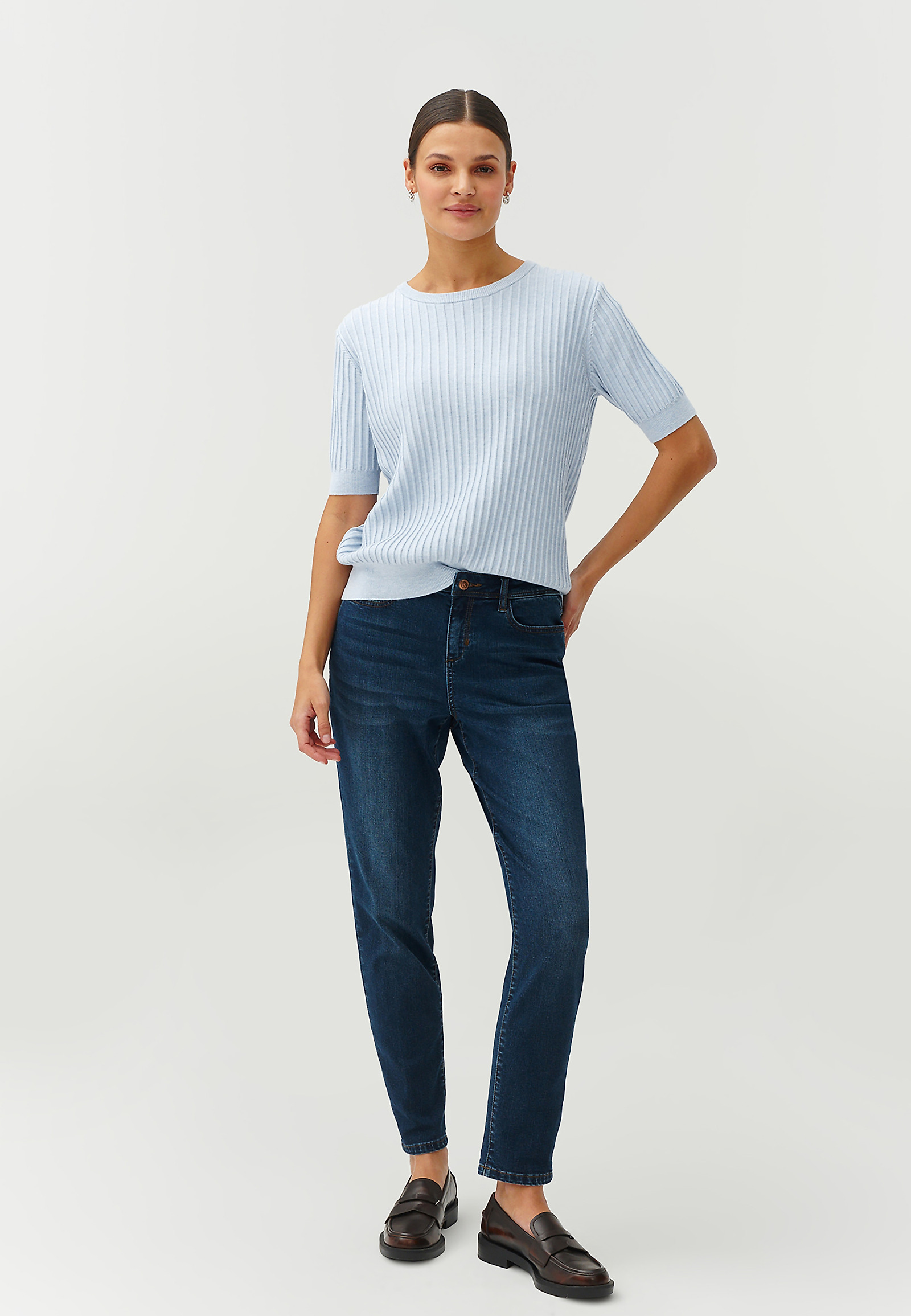 ŽENSKE JEANS HLAČE IZ DŽINSA Z OKRASNO MANŠETO - ALANO ŽENSKE JEANS HLAČE IZ DŽINSA Z OKRASNO MANŠETO - ALANO MODRA 94628