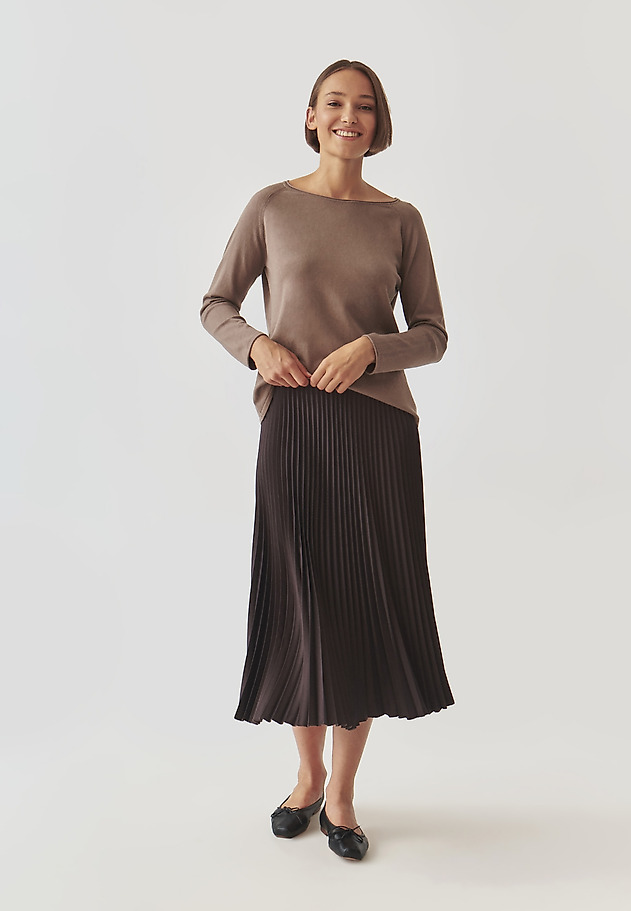 PLEATED LADIES' SKIRT MADE OF SATIN FABRIC - BRIMI PLEATED LADIES' SKIRT MADE OF SATIN FABRIC - BRIMI BRĄZOWY 1