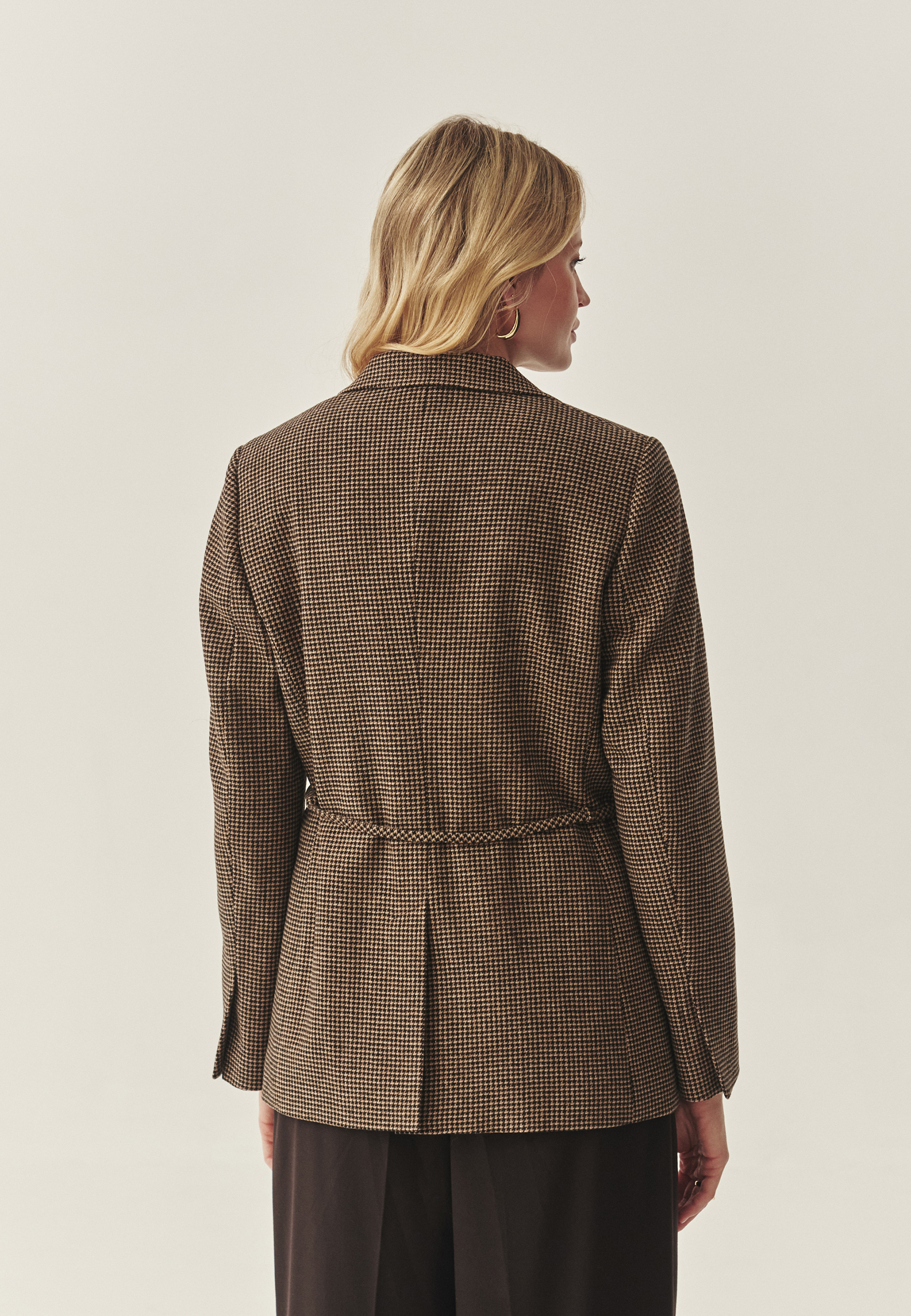 JAKNA IZ VOLNE S POTISKOM HOUNDSTOOTH - SOMA BEŽ 2