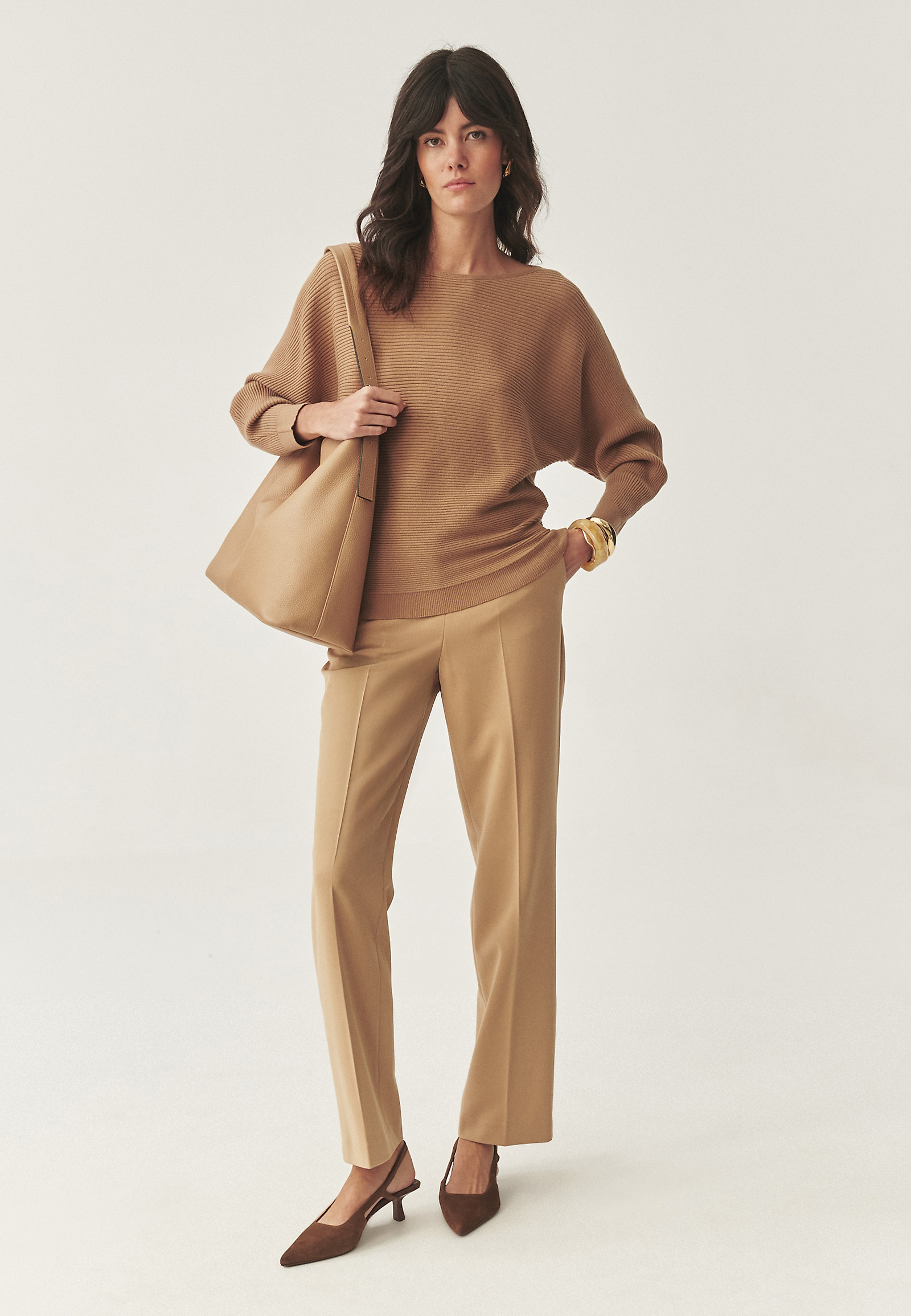 MODERNÝ KIMONO SVETER - ROWAN MODERNÝ KIMONO SVETER - ROWAN HNEDÁ 113634