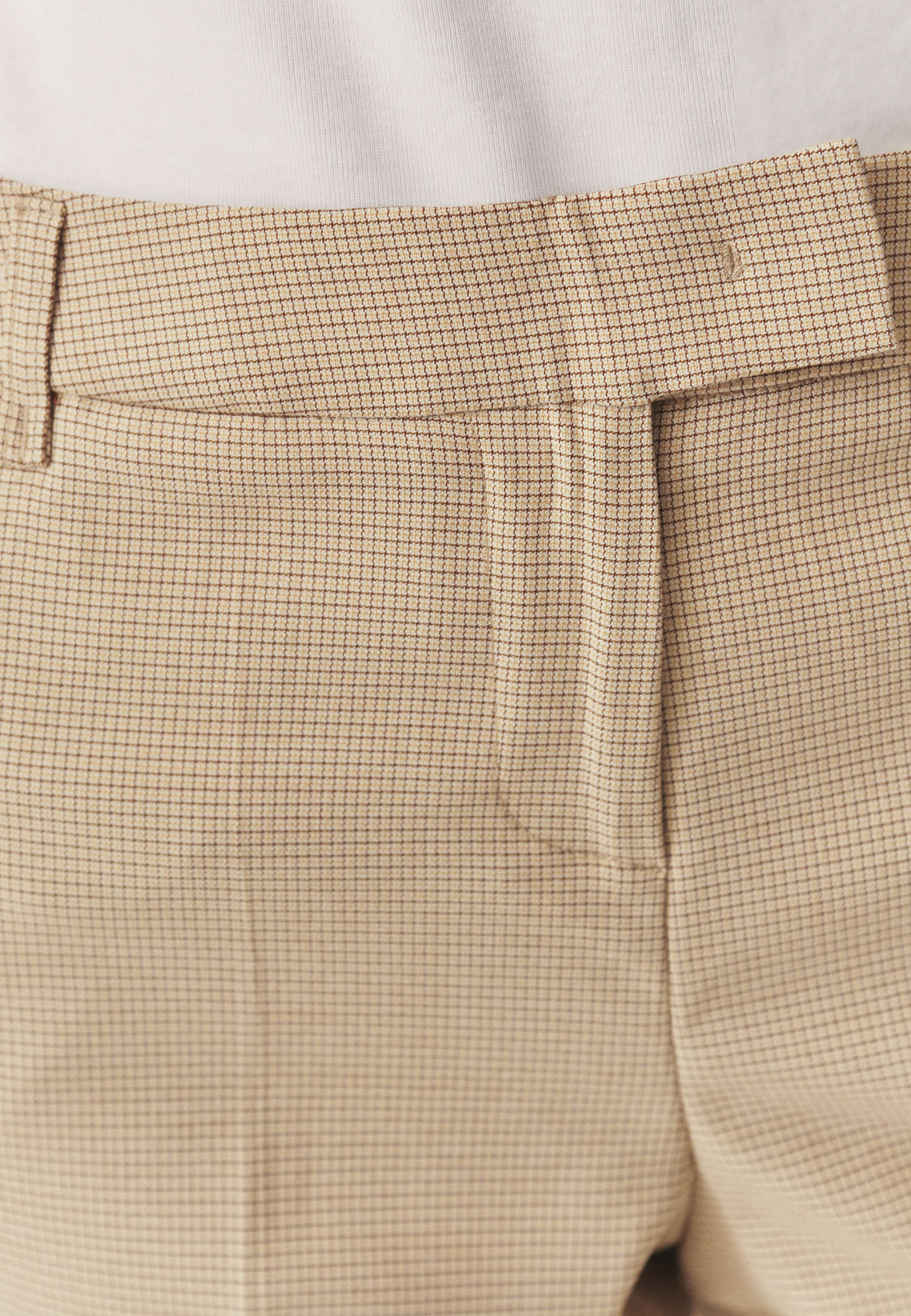 PANTALONI DE COSTUM CU CAROURI FINE — LAURANI ECRU 2
