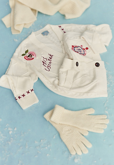 RĘKAWICZKI Z MOTYWEM MISIA USZATKA - NERULA RĘKAWICZKI Z MOTYWEM MISIA USZATKA - NERULA