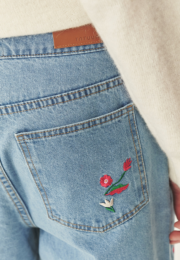 Jeans hlače s širokimi hlačnicami in vezenjem - LAKSIMO Jeans hlače s širokimi hlačnicami in vezenjem - LAKSIMO MODRA 5
