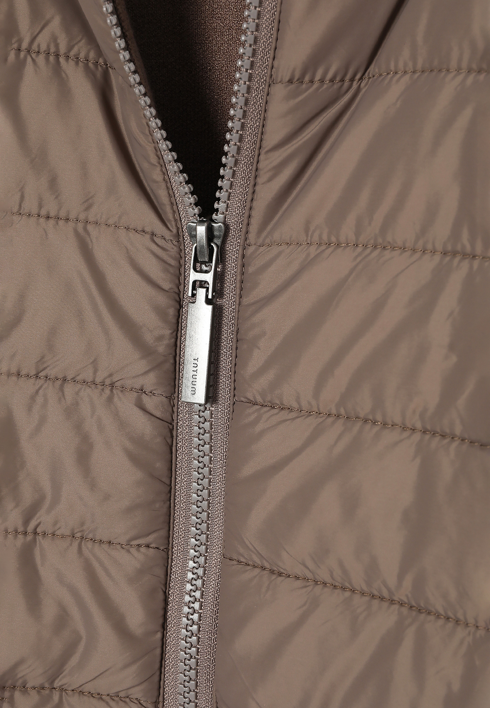 SWETER DAMSKI Z PIKOWANYM FRONTEM - KADEKO 1 SWETER DAMSKI Z PIKOWANYM FRONTEM - KADEKO 1 BEŻOWY 101065