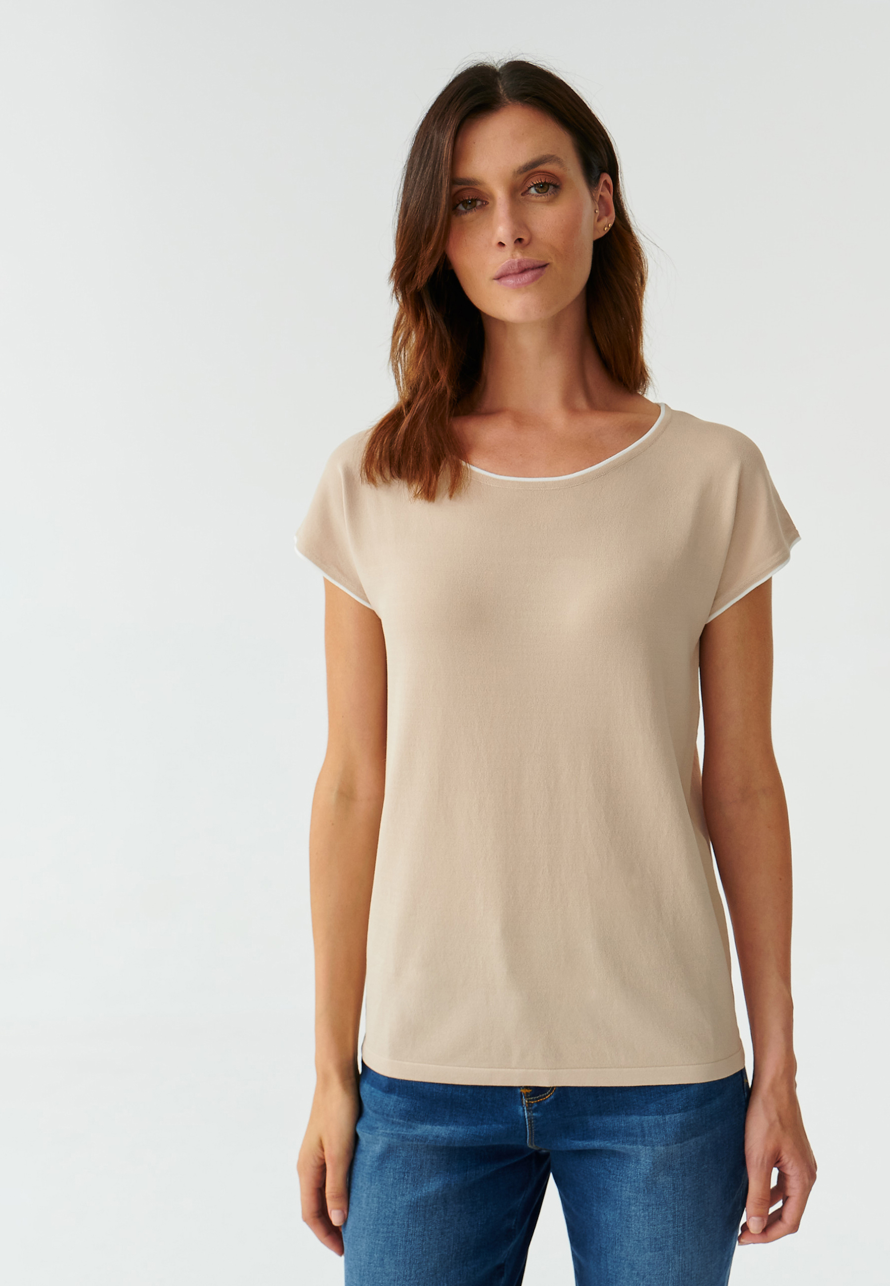 BLUZKA DAMSKA DZIANINOWA Z KRÓTKIM RĘKAWEM ESTE