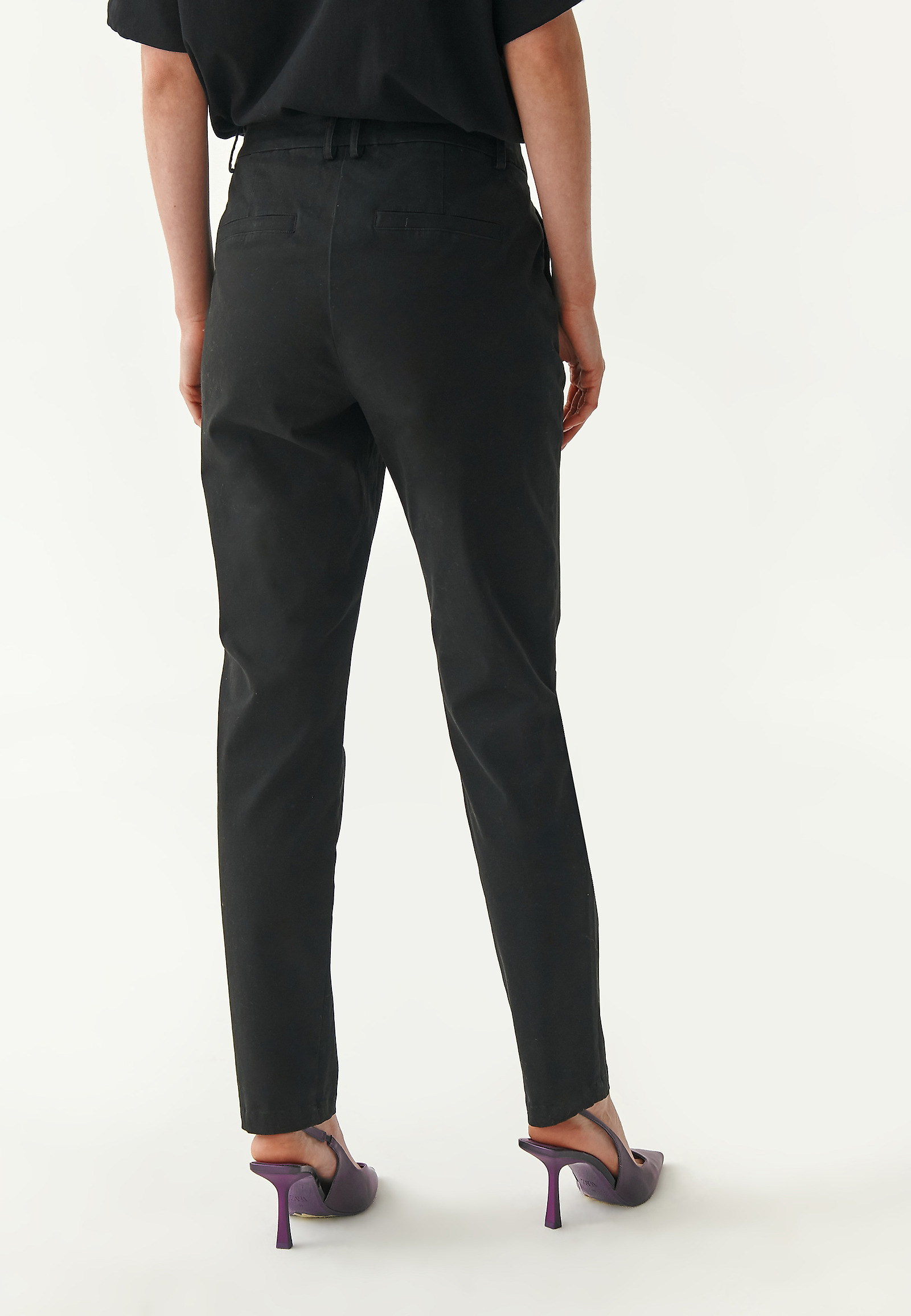 SPODNIE DAMSKIE CHINOS MISATI SPODNIE DAMSKIE CHINOS MISATI CZARNY 80297