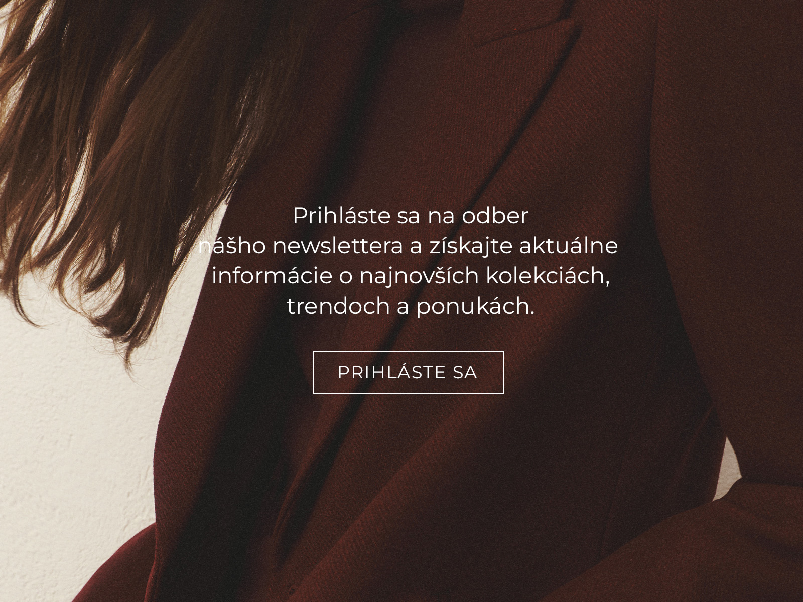 textúra materiálu obalu a správa, ktorá povzbudzuje ľudí, aby sa prihlásili k odberu noviniek