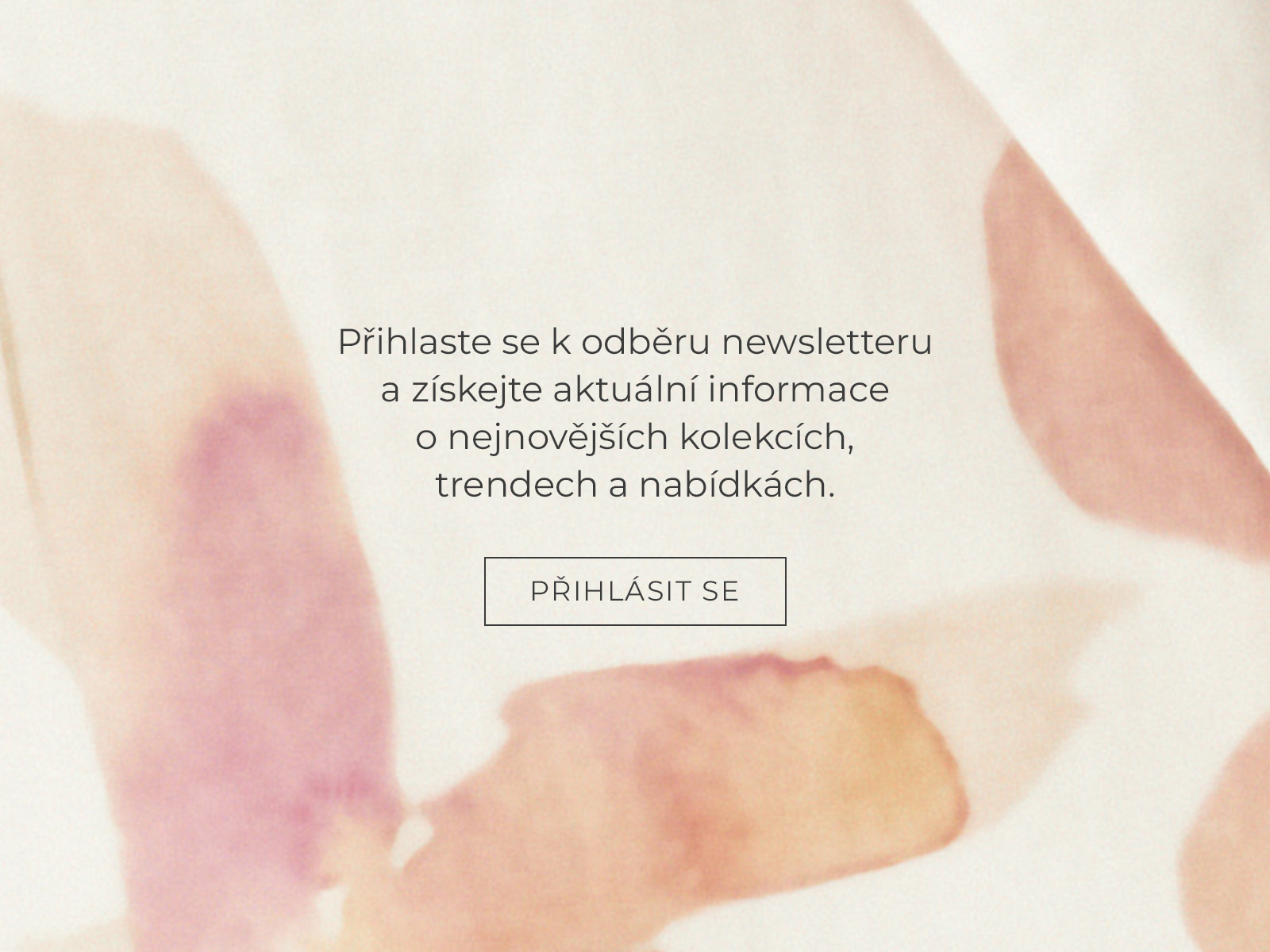 detail květinového potisku a nápisu s odkazem na přihlášení k odběru newsletteru
