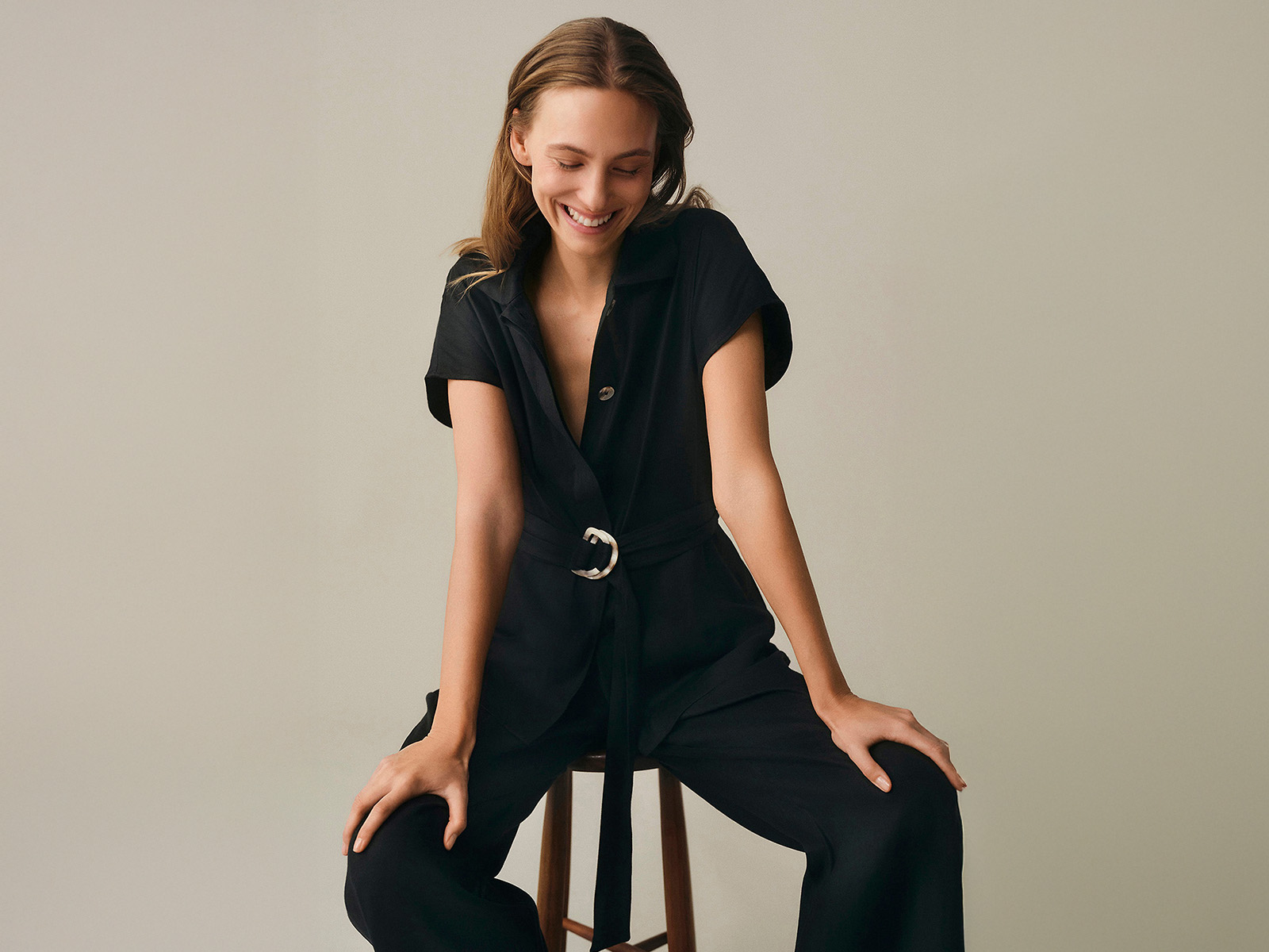 žena v elegantnej veste