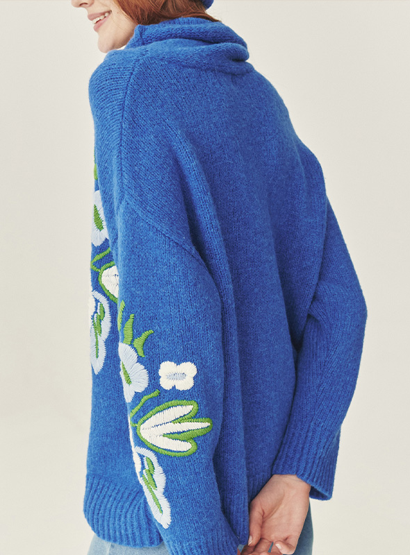 SWEATERS